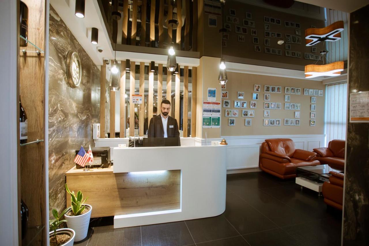 Apart Hotel West Tbilisi Esterno foto