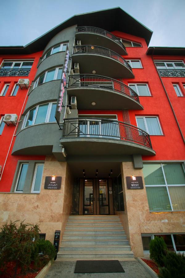 Apart Hotel West Tbilisi Esterno foto