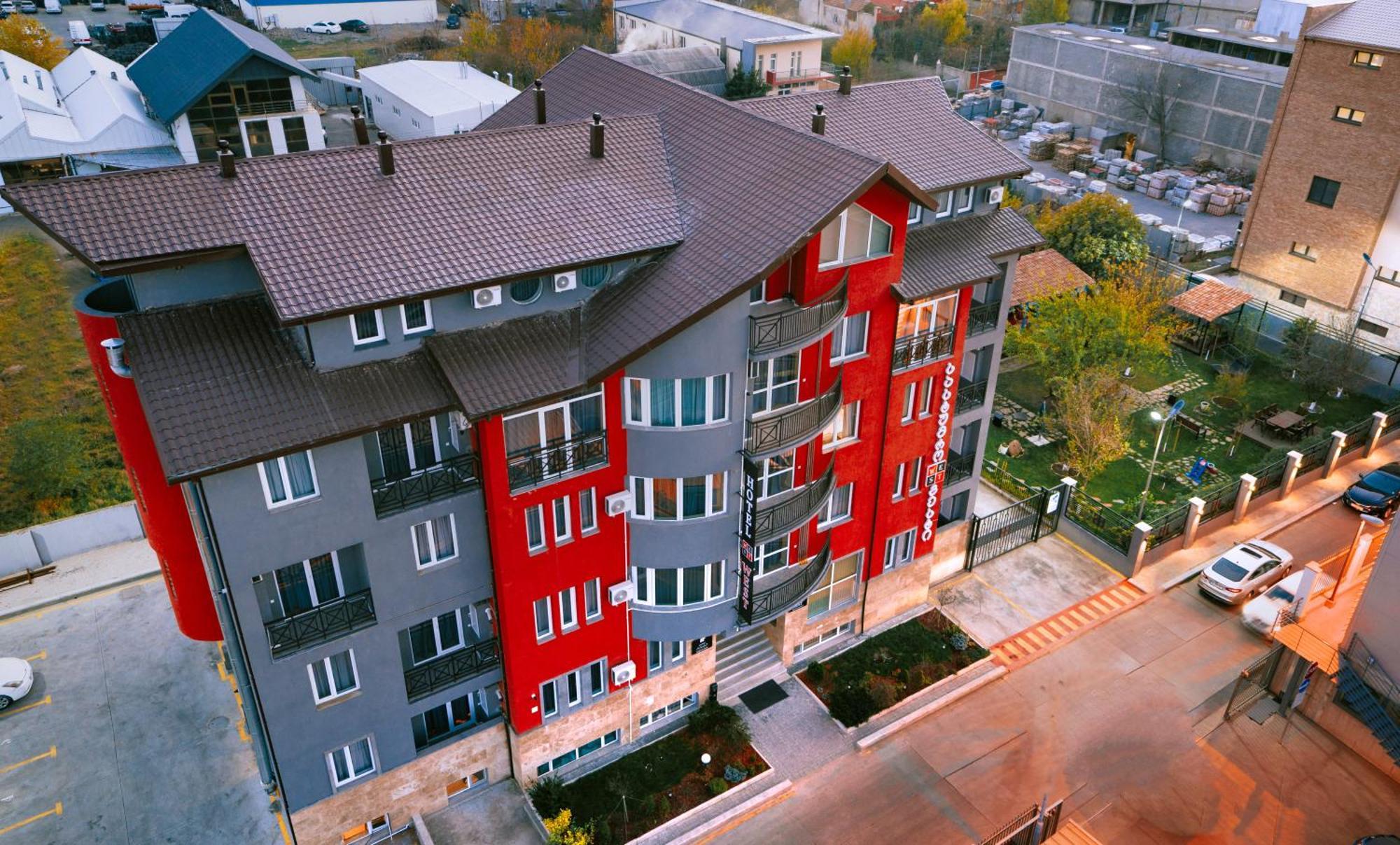 Apart Hotel West Tbilisi Esterno foto